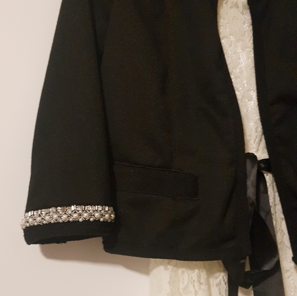 Elegant Open Cocktail Jacket - Picture 5 of 5